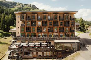 Sports and Nature Hotel Boè