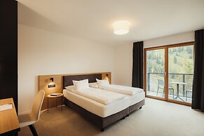 Sports and Nature Hotel Boè