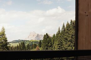 Sports and Nature Hotel Boè