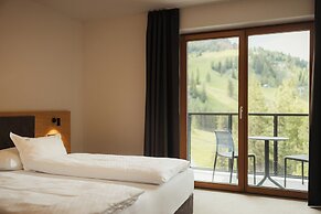 Sports and Nature Hotel Boè