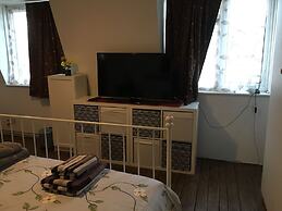 Beautiful 2-bed Apartment in Dagenham