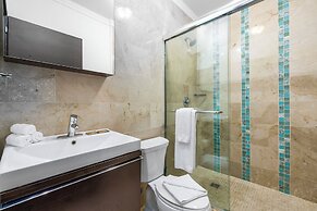 Condo 1 one bed, Palm Beach