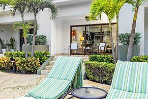 Condo 1 one bed, Palm Beach