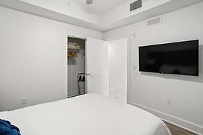 Ocean Club Treasure Island Hotel