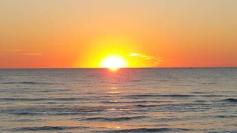 Ocean Club Treasure Island Hotel