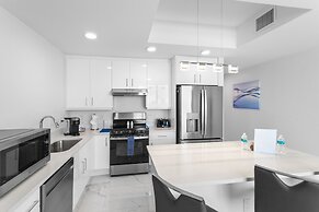 Ocean Club Treasure Island Hotel