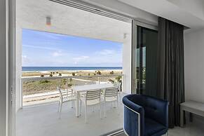 Ocean Club Treasure Island Hotel