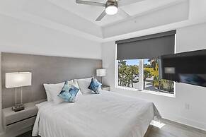 Ocean Club Treasure Island Hotel