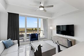 Ocean Club Treasure Island Hotel