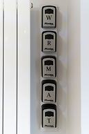 Luxury 5BD Guesthouse