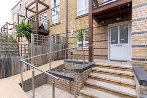 Luxury 5BD Guesthouse