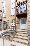 Luxury 5BD Guesthouse