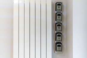 Luxury 5BD Guesthouse