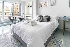 Luxury 5BD Guesthouse