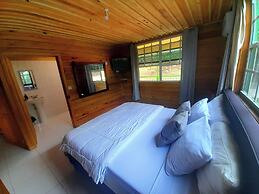 Pinard's Mountain Resort- Cottage 8