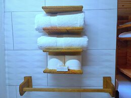 Pinard's Mountain Resort- Cottage 8