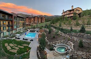 Lift by All Seasons Resort Lodging