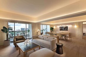 Conrad Singapore Orchard