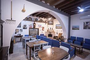 Lazaros Stonehouse