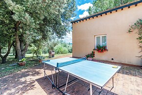Noce Family Apt Shared Pool,volterra
