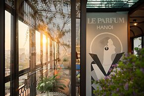 Le Parfum Apartment And Hotel