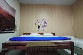 OYO 92270 Grand Village Syariah