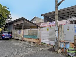 OYO 92270 Grand Village Syariah