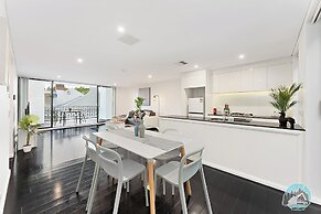 Aircabin Annandale Comfy 3 Bed Townhouse