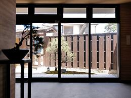 Waka Heian Shirakawa Hotel