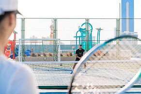 S Plaza Suites Hotel