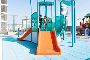 S Plaza Suites Hotel