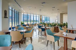 S Plaza Suites Hotel