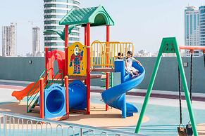 S Plaza Suites Hotel