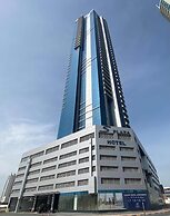 S Plaza Suites Hotel