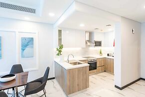 S Plaza Suites Hotel