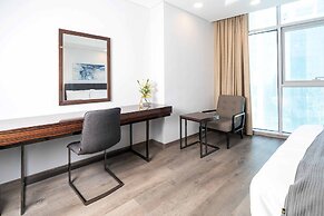 S Plaza Suites Hotel