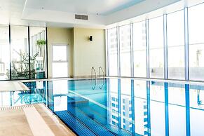 S Plaza Suites Hotel