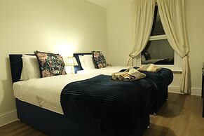 2br-beachviews-petfriendly-freeparking