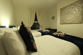 Inviting 2-bed Apartment in Rhos-on-sea Sleeps 6