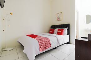 OYO 2975 House Of Mahira Syariah