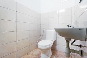 OYO 2975 House Of Mahira Syariah