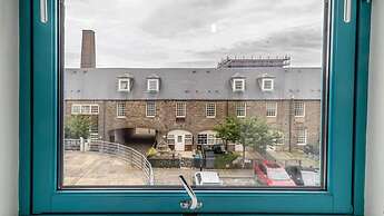 Quayside 2-bed Apartment in Dundee