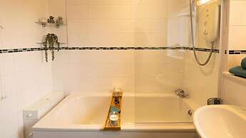 Cozy Dundee Apartment With a View