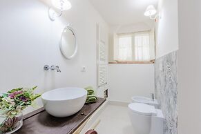 Casa Smart in Lucca With 1 Bedrooms and 2 Bathrooms