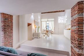 Casa Smart in Lucca With 1 Bedrooms and 2 Bathrooms