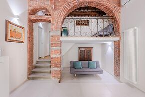 Casa Smart in Lucca With 1 Bedrooms and 2 Bathrooms