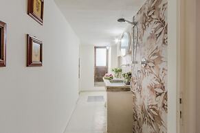 Casa Smart in Lucca With 1 Bedrooms and 2 Bathrooms