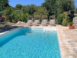 TD Trulli Chiara Tastefully Decorated Trulli With Pool