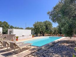 TD Trulli Chiara Tastefully Decorated Trulli With Pool