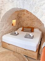 TD Trulli Chiara Tastefully Decorated Trulli With Pool